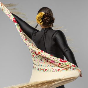 bailaora-flamenco-apasionada-elegante